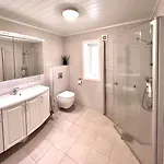 High Standard, Large With Amazing View Holiday home