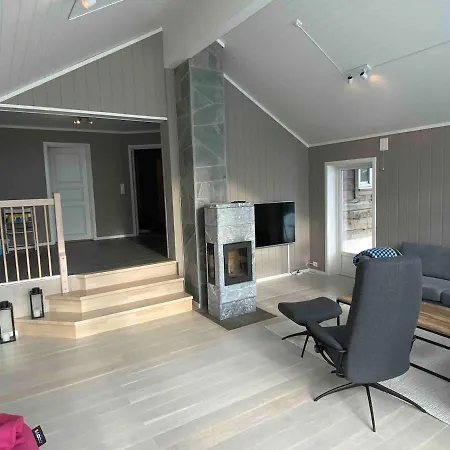 High Standard, Large With Amazing View Casa de Férias Stryn