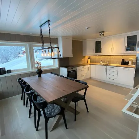 High Standard, Large With Amazing View Casa vacanze *